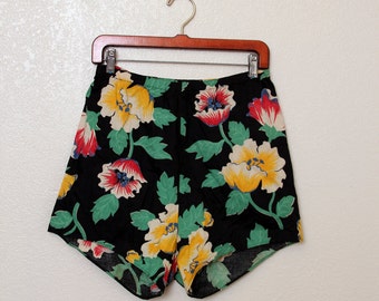 RARE Vintage 40's High Waisted Cotton Shorts, size Medium/Large - pin up, tiki, vlv, rockabilly