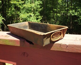 Primitive folding bread loaf pan,extra long,rusty bread pan,14" bread pan,vintage bakeware,metal bread pans,rustic,farmhouse,handle