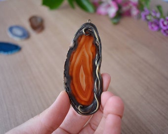 Rooted Agate Yoni. Agate pendant, vulva pendant, vulva necklace, vagina necklace, vagina pendant, yoni necklace, yoni pendant,