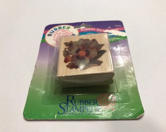 40 mm Pansy / Flower rubber stamp, (BB4/3)
