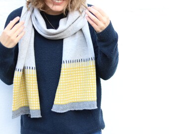 Knitted Lambswool Scarf Women's/Mens