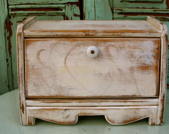 bread box storage, wooden, wood breadbox, kitchen decor, distressed bread box, hostess gift, country kitchen, counter organizer, organizers