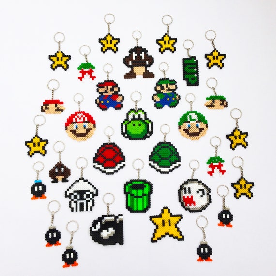 Nintendo Mario Hama Perler Bead Keyring: Mario King Boo