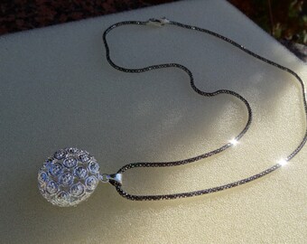 925 Silver necklace with ornament pendant!