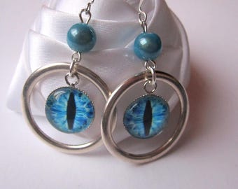 Earrings in blue geometric circles eye