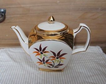 Vintage 1930s Abbey England Gold And White Teapot With Flower Design, Retro, Dining, Home Decor, Kitchen, Tea, Mum, Nan, Sister, Friend,Wife