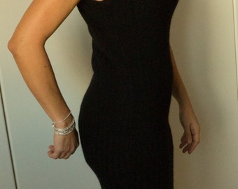 Little dress in black wool