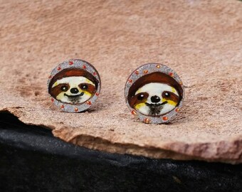Sloth earrings, hand painted earrings, wooden studs, sloth jewellery, funny earrings, sloth studs, small stud earrings, animal earrings