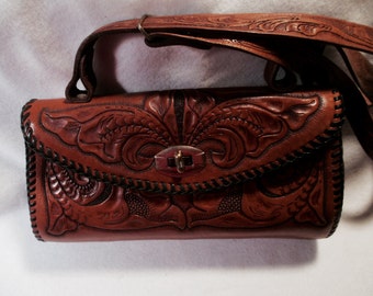 Vintage Western Hand Tooled Hand Bag In Great Condition.