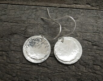 Silver Disc Earrings, Silver Dangle Earrings, Silver Earrings, Drop Earrings, Silver Hammered Earrings