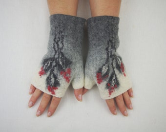 Felted gray white fingerless gloves, wool hand warmers, fingerless mittens, wrist warmers, winter fall spring gloves, gift for her