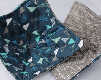 Bowl Holder--Blue and Gray Triangles Bowl Holder