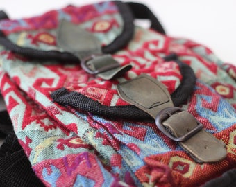 Vintage Bunter Minirucksack Kleiner Rucksack Azteken Muster Hippie Boho Kinderrucksack Grunge Punk Alternativ Festival Hipster Party Trash