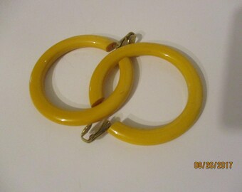 BAKELITE Butterscotch Hoop Earrings Clipon Bakelite Butterscotch Estate Earrings Vintage Estate Earrings 50s-60s Bakelite Earrings