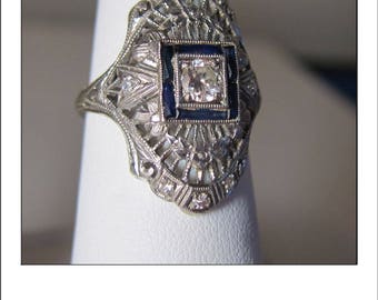 Antique Art Deco 18k Platinum Diamond sapphire Engraved Engagement Dinner Ring