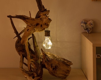 Acacia root sculpture