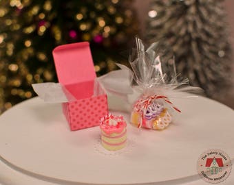 Miniature Cake & Candy - Pink, Miniature Cake and Ribbon Candy, 1:12 Scale Dollhouse Desserts