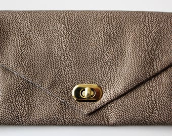 Bronze Stingray leather pouch