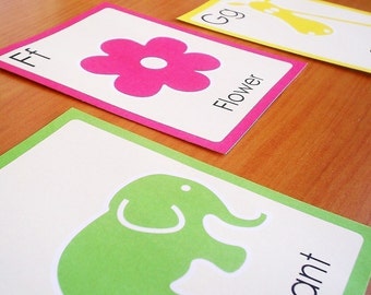 Printable alphabet flashcards - English or Spanish