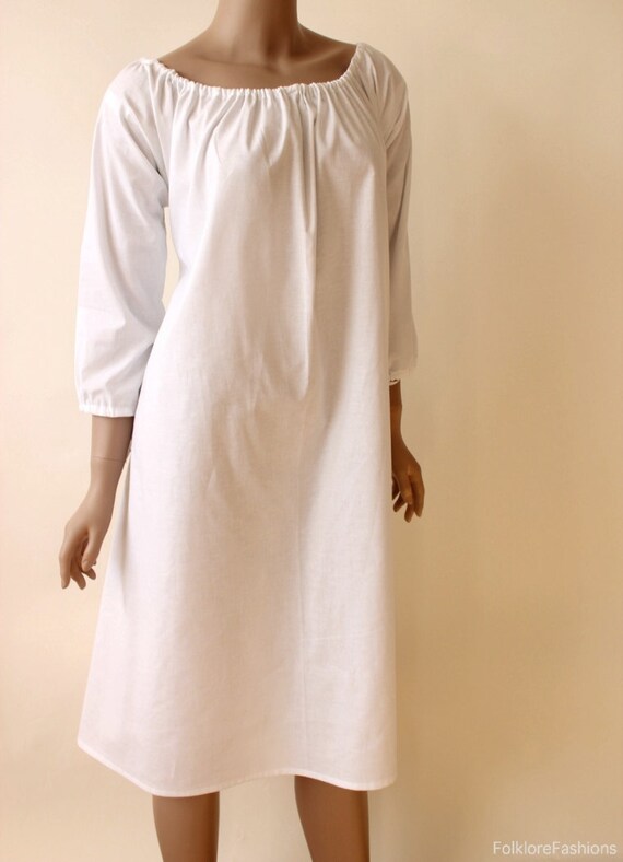 Historical Costume 16001800s Chemise Colonial Renaissance