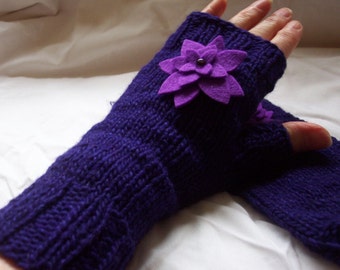 purple ladies fingerless gloves