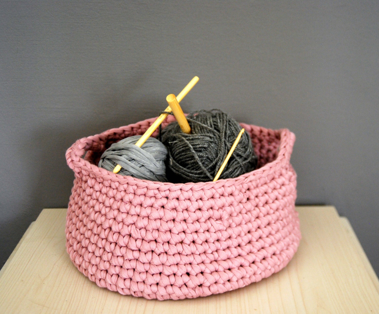 Crochet Basket Tshirt Zpagetti Basket in Dusty Pink
