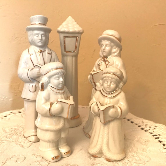 Vintage Christmas Caroler FigurinesClassic Creme with Gold