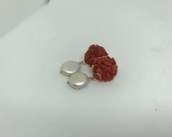 Earrings with coral and pearls