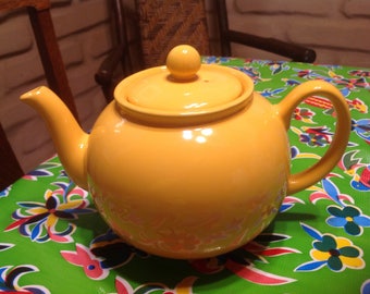 Vintage Pristine yellow ceramic teapot- England