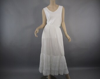 Victorian, Petticoat, White Cotton Lace, Antique Lingerie, Vintage Underskirt Size M to L Wedding Skirt Slip
