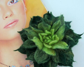 Felted flower brooch green flower