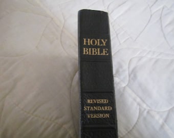 1952 ** Holy Bible ** Revised Standard Edition ** sj