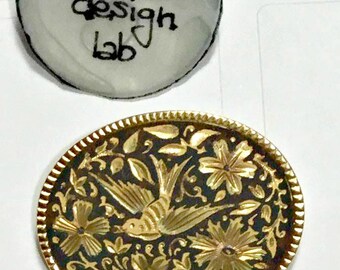 Vintage Damascene Oval plated brooch 24kt gold