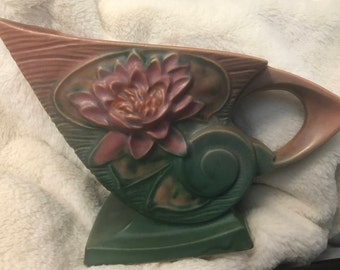Roseville Waterlily pattern Mauve and Green 176-6