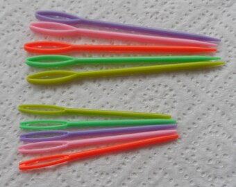 10 Multicolor Plastic Sewing Needles 3 3/4" 2 3/4"