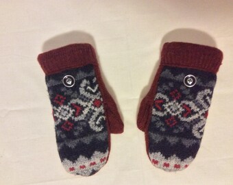 Upcycled warm and soft wool sweater mittens