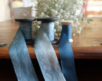 Light Blue/ Deep Blue/ Hand Dyed silk ribbon// Silk Ribbon// Hand Dyed// Natural Dyed// Plant Dyed// Wedding Ribbon// Bouquet Ribbon