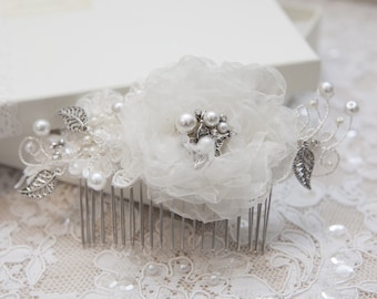 Bridal hair comb, Wedding hair accessory, Wedding hair comb, Flowergirl hair comb, Wedding hair slide, Bridesmaid hair comb, Lace hair comb