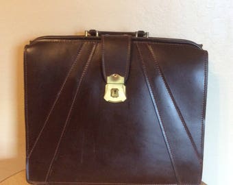 Vintage Briefcase Attache Attache' Lawyer style Leather with top frame Classic Mad Men