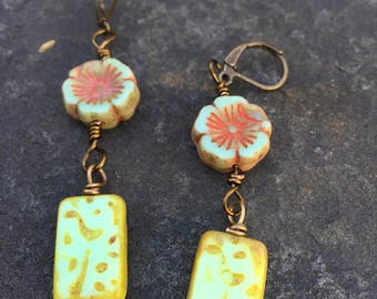 Hawaiian Flower Lei Czech Glass Dangle Earrings Cruise Wear Boho Jewelry Product id: LGHFR217
