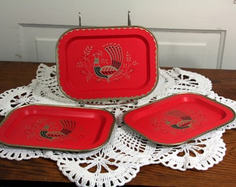 Tip trays-bird motif- red-black-white-retro servingware-set of three miniature trays