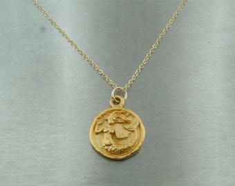 Mermaid Gold Pendant 18 karat yellow gold