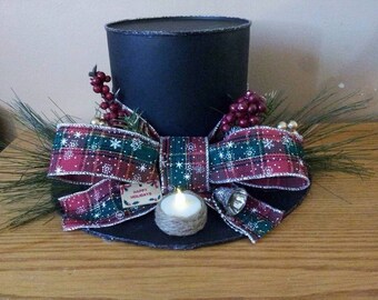 Frostys hat christmas greenery decor
