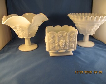 Lot Vintage Milk Glass WESTMORELAND PANELED GRAPE Vases