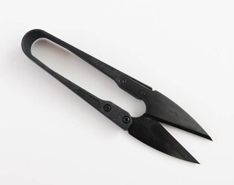 Japanese Thread Snips | Embroidery Scissors, Sewing Scissors, Thread Clipper - Clover Kuroha Thread Snips for Sewing Embroidery Cross Stitch