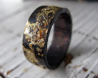 Scorched Earth Mens Wedding Band Black Gold Ring Mens Wedding Ring Unique Mens Wedding Band Viking Wedding Ring Mens Wedding Bands Rustic