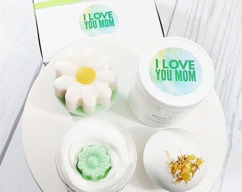 Mother's Day Gift Basket. Spa Gift Set. Bath Gift Set. Personalized Mother's Day Gift. GARDENIA Floral Mother's Day Gift Idea. Mom Gift