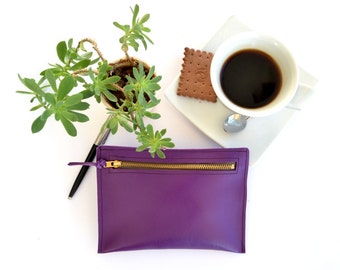 Purple leather wallet - change pouch / Coin purse / Handmade from Purple Italian leather