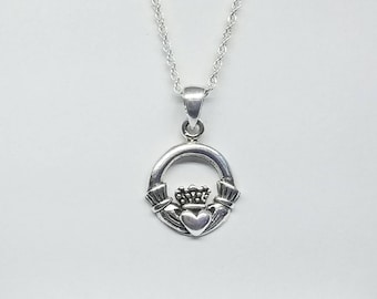 Claddagh Necklace~Silver Celtic Claddagh Pendant~Celtic Knotted Necklace~Irish Wedding Gift~Bridesmaid Jewelry~Gift for Sister