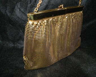 Vintage WHITING & DAVIS Gold Metal-Mesh Evening Purse